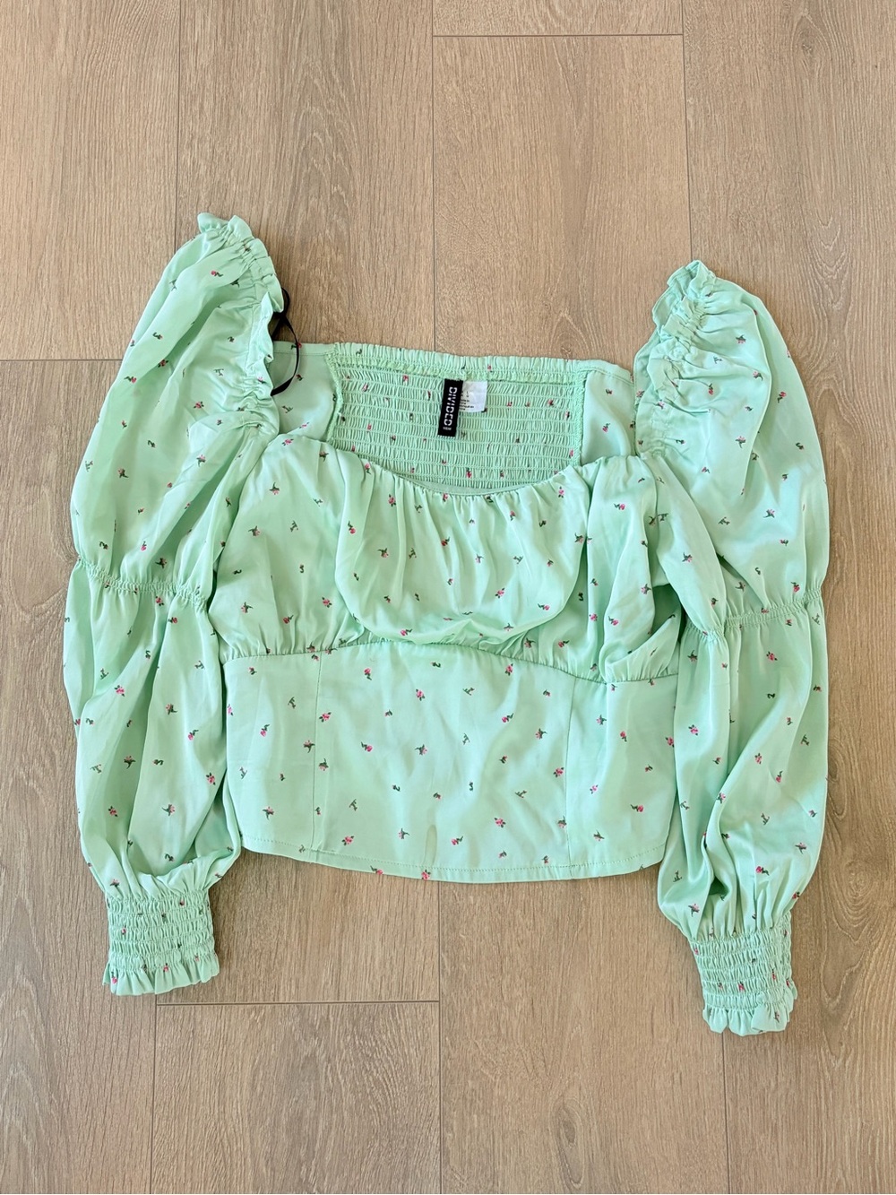 H&M Mint Green Puff-Sleeve Floral Crop Top